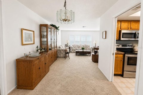 House in Palm Harbor, Florida 2 bedrooms, 126.44 sq.m. № 2236168 - photo 6