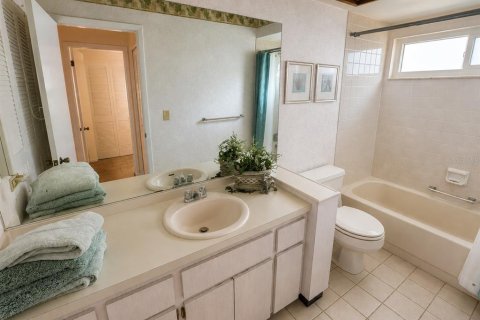 House in Palm Harbor, Florida 2 bedrooms, 126.44 sq.m. № 2236168 - photo 12