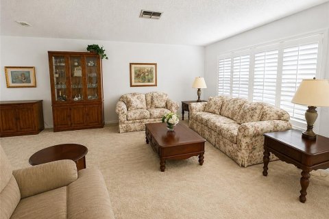 House in Palm Harbor, Florida 2 bedrooms, 126.44 sq.m. № 2236168 - photo 5