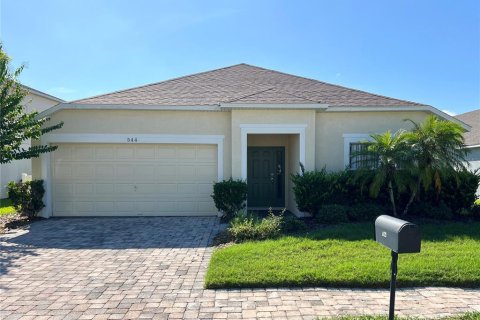 House in Davenport, Florida 5 bedrooms, 187.01 sq.m. № 1918873 - photo 1