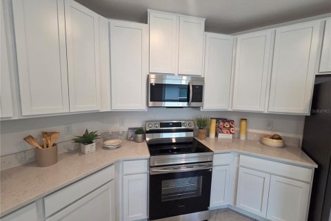 Casa en venta en Winter Haven, Florida, 3 dormitorios, 156.08 m2 № 2096135 - foto 5