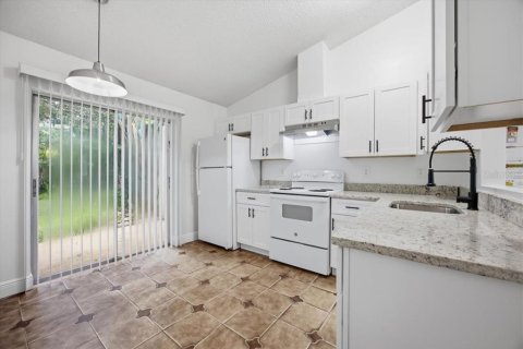 Appartement à louer à Orlando, Floride: 2 chambres, 77.76 m2 № 2408389 - photo 6