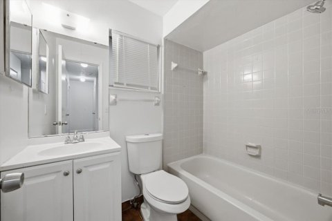 Appartement à louer à Orlando, Floride: 2 chambres, 77.76 m2 № 2408389 - photo 10