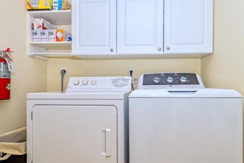 Condo in Sarasota, Florida, 2 bedrooms  № 1723825 - photo 29