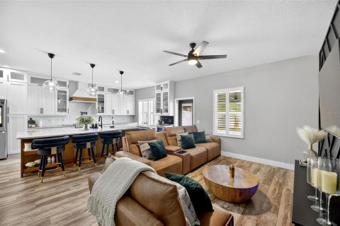 Casa en venta en Riverview, Florida, 5 dormitorios, 252.79 m2 № 1900313 - foto 9