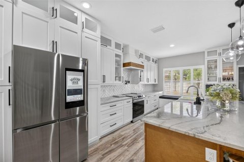Casa en venta en Riverview, Florida, 5 dormitorios, 252.79 m2 № 1900313 - foto 16