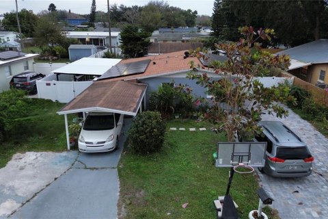 House in Kissimmee, Florida 4 bedrooms, 118.91 sq.m. № 2215515 - photo 7