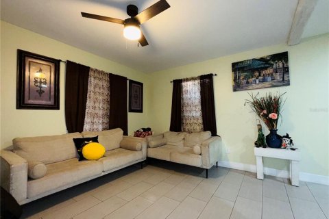 House in Kissimmee, Florida 4 bedrooms, 118.91 sq.m. № 2215515 - photo 26