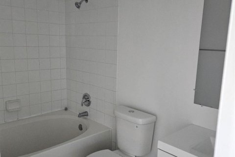 Appartement à louer à Palm Springs, Floride: 3 chambres, 124.67 m2 № 2241542 - photo 14