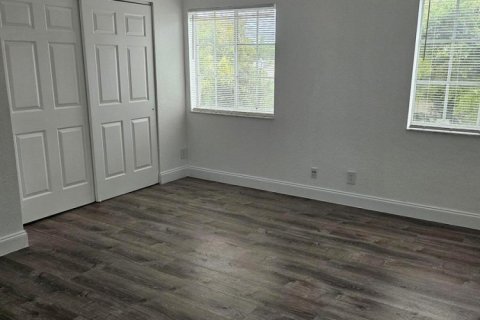 Appartement à louer à Palm Springs, Floride: 3 chambres, 124.67 m2 № 2241542 - photo 13