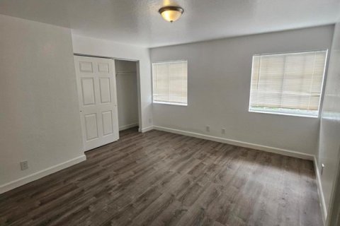 Appartement à louer à Palm Springs, Floride: 3 chambres, 124.67 m2 № 2241542 - photo 9