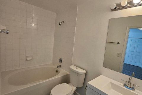 Appartement à louer à Palm Springs, Floride: 3 chambres, 124.67 m2 № 2241542 - photo 10