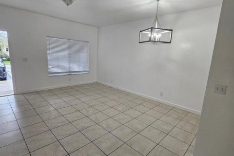 Appartement à louer à Palm Springs, Floride: 3 chambres, 124.67 m2 № 2241542 - photo 6