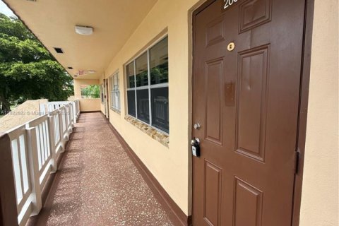 Купить кондоминиум в Санрайз, Флорида 1 спальня, 54.81м2, № 1931855 - фото 27