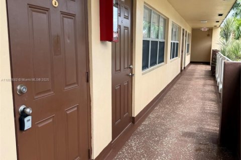 Купить кондоминиум в Санрайз, Флорида 1 спальня, 54.81м2, № 1931855 - фото 26