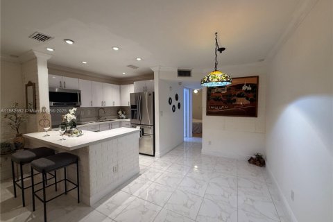 Купить кондоминиум в Санрайз, Флорида 1 спальня, 54.81м2, № 1931855 - фото 7