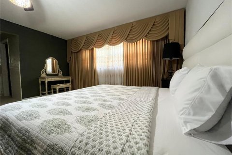 Villa ou maison à vendre à Longwood, Floride: 6 chambres, 334.45 m2 № 2302229 - photo 25