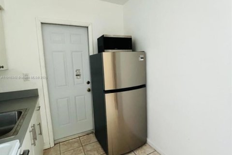 Villa ou maison à louer à Dania Beach, Floride: 2 chambres, 111.76 m2 № 1966565 - photo 8