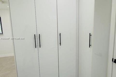 Снять в аренду коммерческую недвижимость в Майами, Флорида 1 спальня, 51.1м2, № 2087634 - фото 14