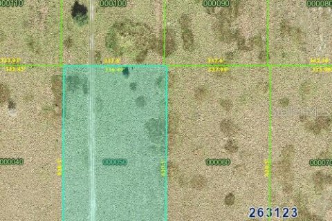 Terreno en venta en Fort Meade, Florida № 1642991 - foto 1