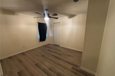 House in Ocala, Florida 3 bedrooms, 152.73 sq.m. № 1905638 - photo 8