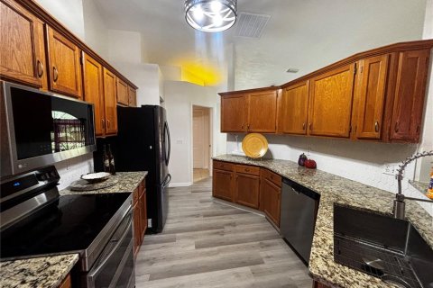 House in Ocala, Florida 3 bedrooms, 152.73 sq.m. № 1905638 - photo 5