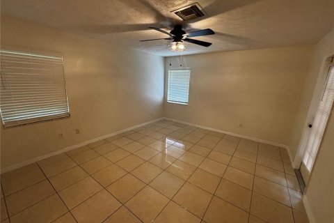 House in Ocala, Florida 3 bedrooms, 152.73 sq.m. № 1905638 - photo 13