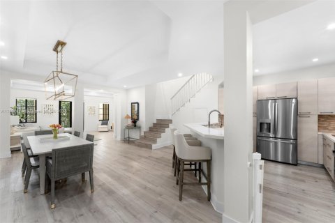 Condo in Coral Gables, Florida, 3 bedrooms  № 1743961 - photo 6