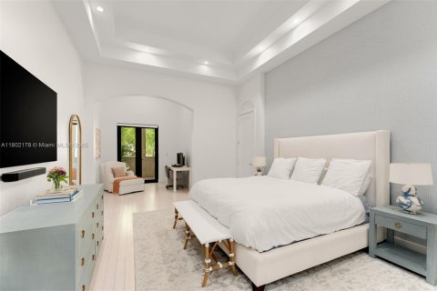 Condo in Coral Gables, Florida, 3 bedrooms  № 1743961 - photo 7