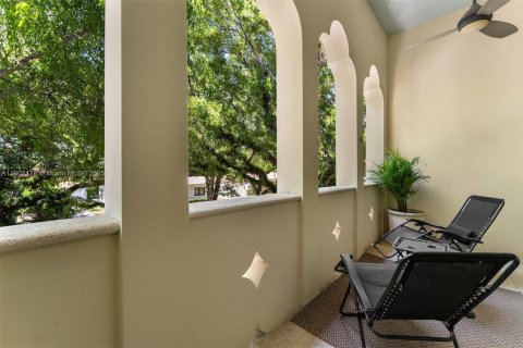 Condo in Coral Gables, Florida, 3 bedrooms  № 1743961 - photo 10
