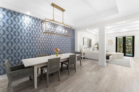 Condo in Coral Gables, Florida, 3 bedrooms  № 1743961 - photo 3