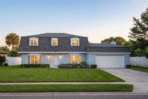 Casa en Orlando, Florida 5 dormitorios, 217.21 m2 № 2375806
