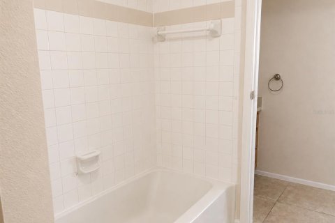 Copropriété à vendre à Saint Petersburg, Floride: 2 chambres, 74.32 m2 № 2150340 - photo 12