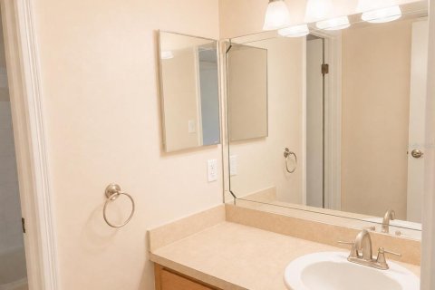 Copropriété à vendre à Saint Petersburg, Floride: 2 chambres, 74.32 m2 № 2150340 - photo 10