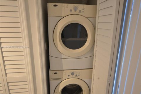 Купить кондоминиум в Хомстед, Флорида 2 спальни, 76.37м2, № 2035767 - фото 14