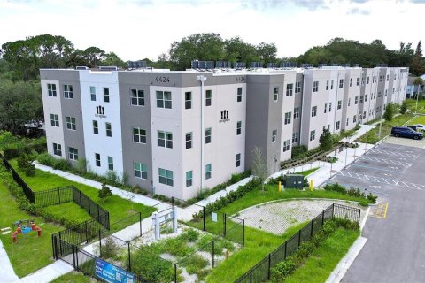 Condo in Orlando, Florida, 3 bedrooms  № 2227461
