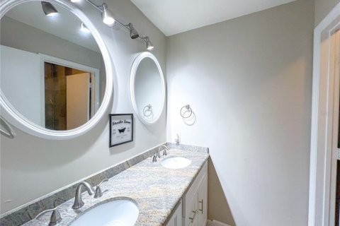 Condo in Gainesville, Florida, 4 bedrooms  № 1580241 - photo 7