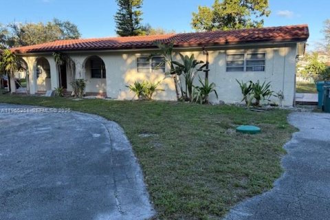 Снять в аренду виллу или дом в Бискейн-Парк, Флорида 3 спальни, 184.88м2, № 2026914 - фото 7