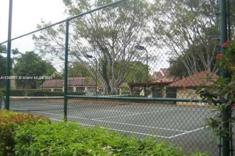 Copropriété à vendre à Pompano Beach, Floride: 1 chambre, 55.74 m2 № 1963347 - photo 2