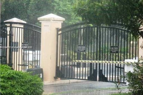 Copropriété à vendre à Pompano Beach, Floride: 1 chambre, 55.74 m2 № 1963347 - photo 1