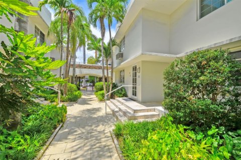 Copropriété à louer à Miami Beach, Floride: 1 chambre, 61.69 m2 № 2008444 - photo 10