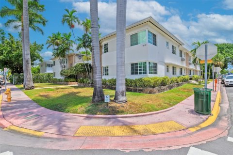 Copropriété à louer à Miami Beach, Floride: 1 chambre, 61.69 m2 № 2008444 - photo 14