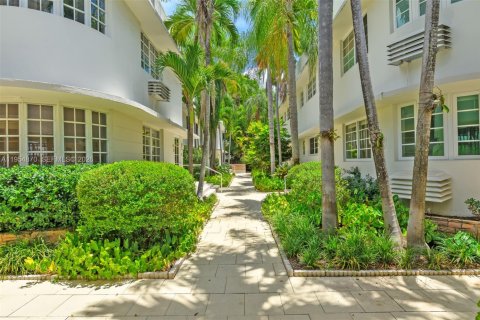Copropriété à louer à Miami Beach, Floride: 1 chambre, 61.69 m2 № 2008444 - photo 12