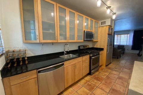 Copropriété à louer à Miami Beach, Floride: 1 chambre, 61.69 m2 № 2008444 - photo 3