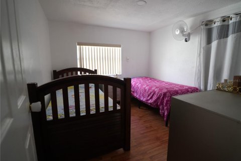 House in Tampa, Florida 3 bedrooms, 100.33 sq.m. № 1800611 - photo 14