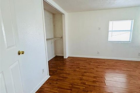 House in Tampa, Florida 3 bedrooms, 100.33 sq.m. № 1800611 - photo 26