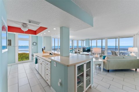 Copropriété à louer à Hutchinson Island South, Floride: 2 chambres, 111.48 m2 № 1728982 - photo 12