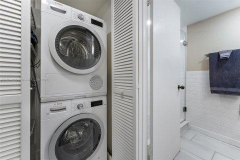 Copropriété à louer à Hutchinson Island South, Floride: 2 chambres, 111.48 m2 № 1728982 - photo 28