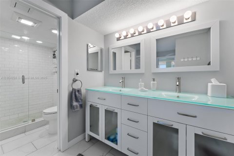 Copropriété à louer à Hutchinson Island South, Floride: 2 chambres, 111.48 m2 № 1728982 - photo 21