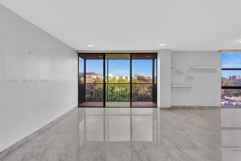 Condo in Aventura, Florida, 1 bedroom  № 2058395 - photo 5